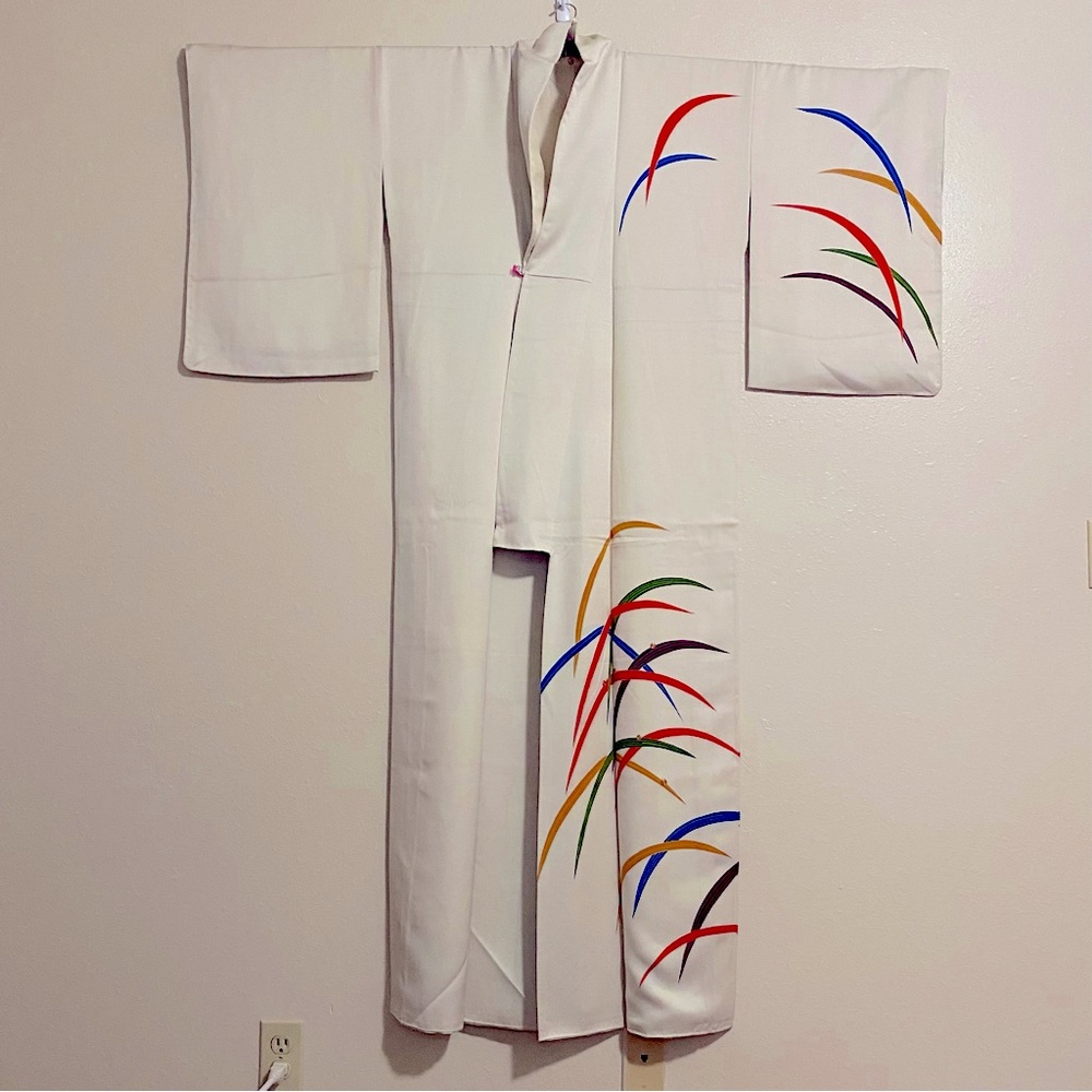 Vintage White Japanese Silk Kimono with Multicolor Leaves